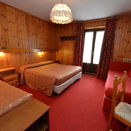 Petit Hotel Cogne Exterior foto